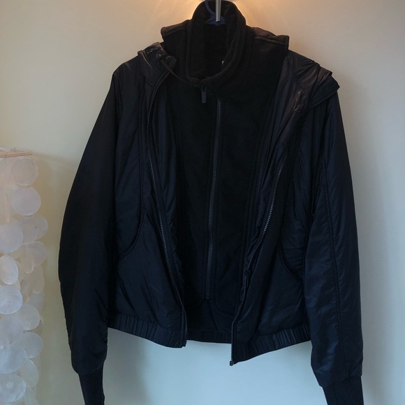 LULULEMON Black multi-layered jacket